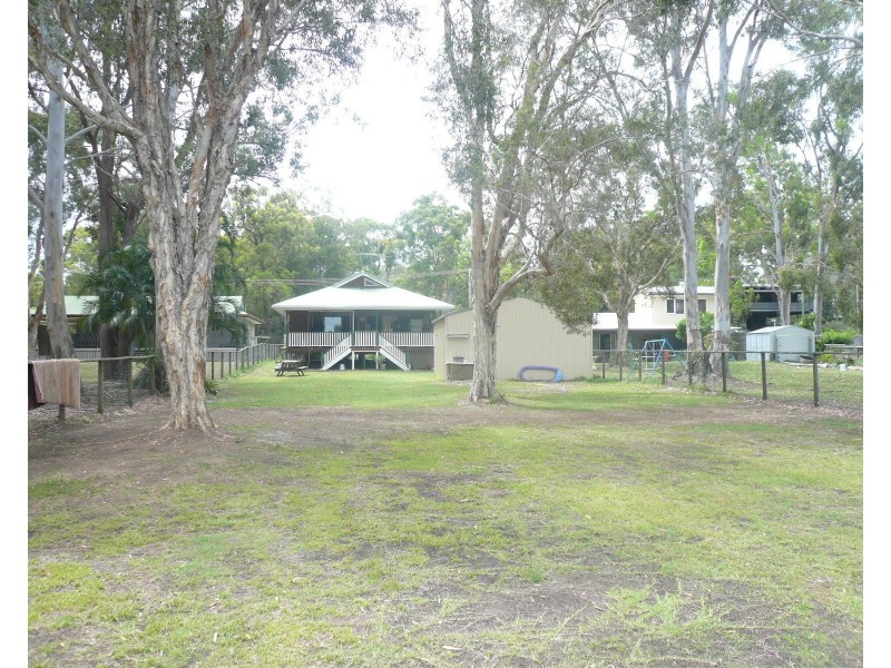 9 Attunga St, Macleay Island QLD 4184