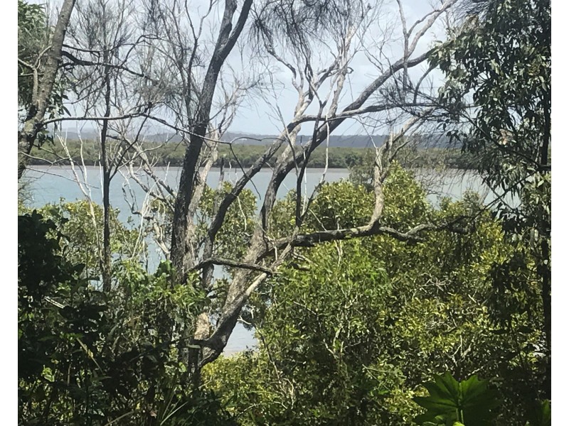 138 Western Rd, Macleay Island QLD 4184