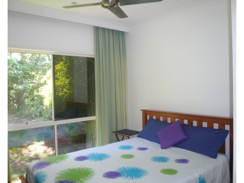 37 Coondooroopa Dr, Macleay Island QLD 4184