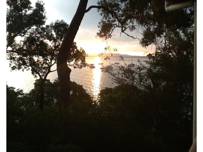 37 Coondooroopa Dr, Macleay Island QLD 4184