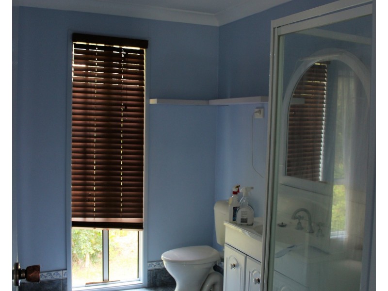 14a Whiting St, Macleay Island QLD 4184