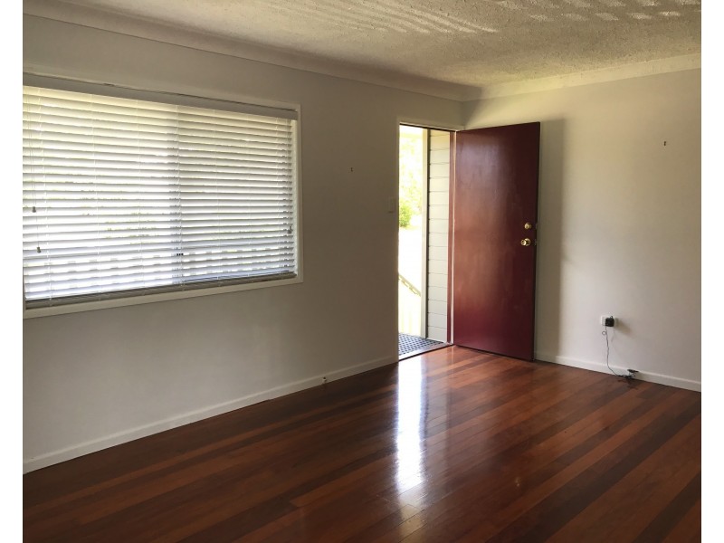 3 Oomool Street, Macleay Island QLD 4184