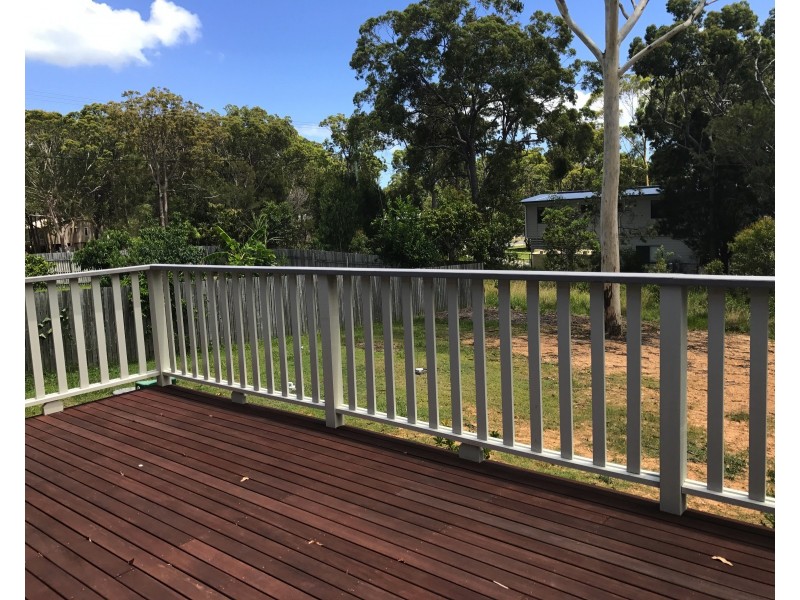 3 Oomool Street, Macleay Island QLD 4184