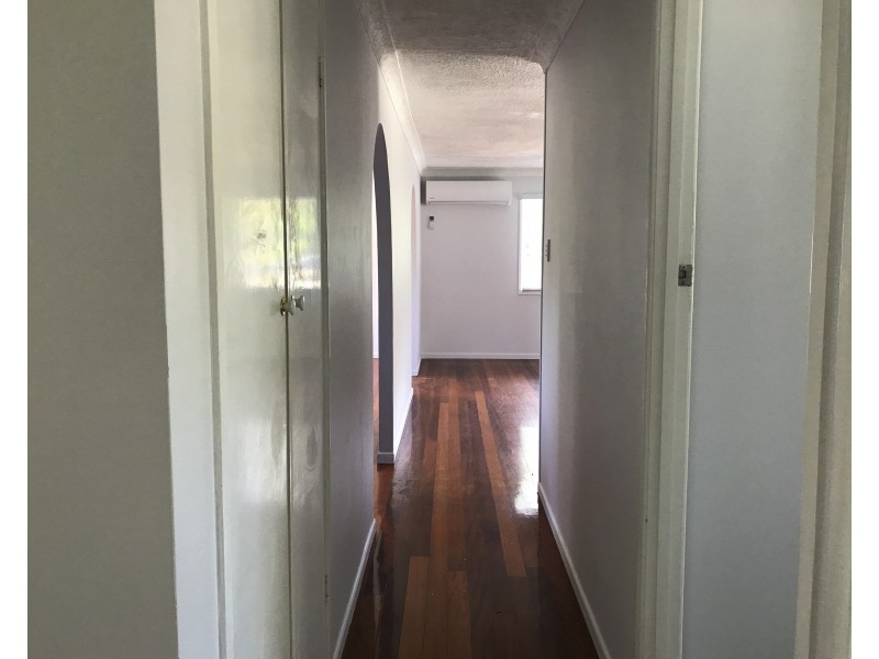 3 Oomool Street, Macleay Island QLD 4184