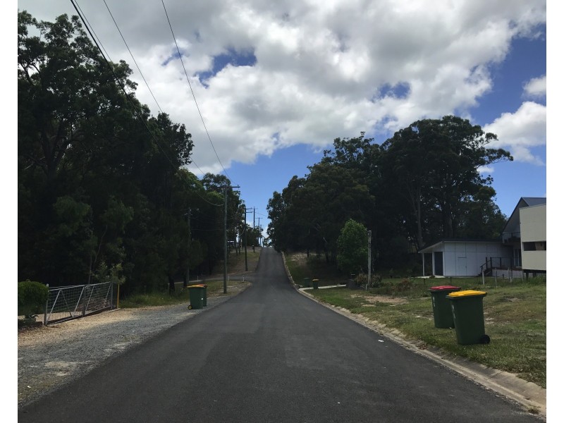 3 Oomool Street, Macleay Island QLD 4184