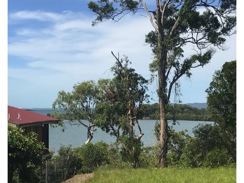 35 Timothy Street, Macleay Island QLD 4184