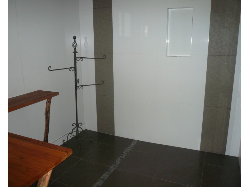 17 Frenchem Tce, Macleay Island QLD 4184