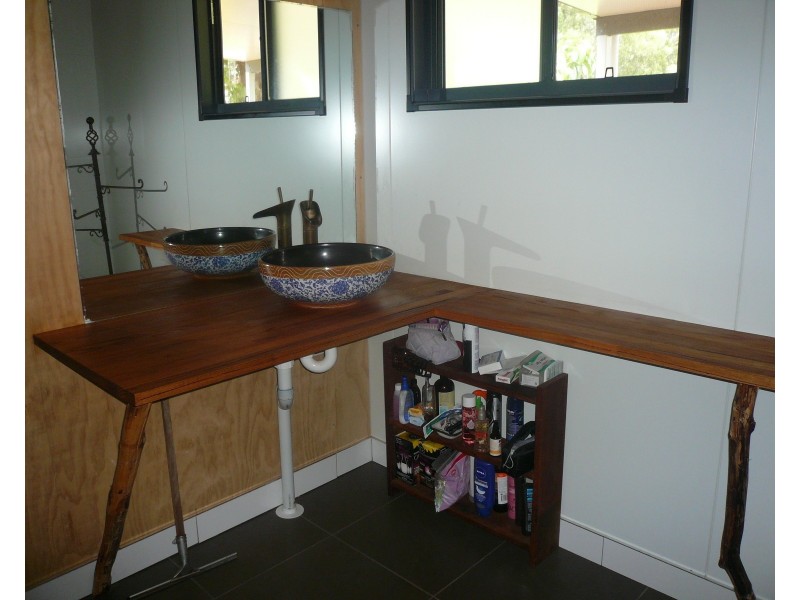 17 Frenchem Tce, Macleay Island QLD 4184