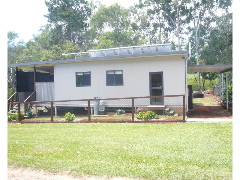 17 Frenchem Tce, Macleay Island QLD 4184
