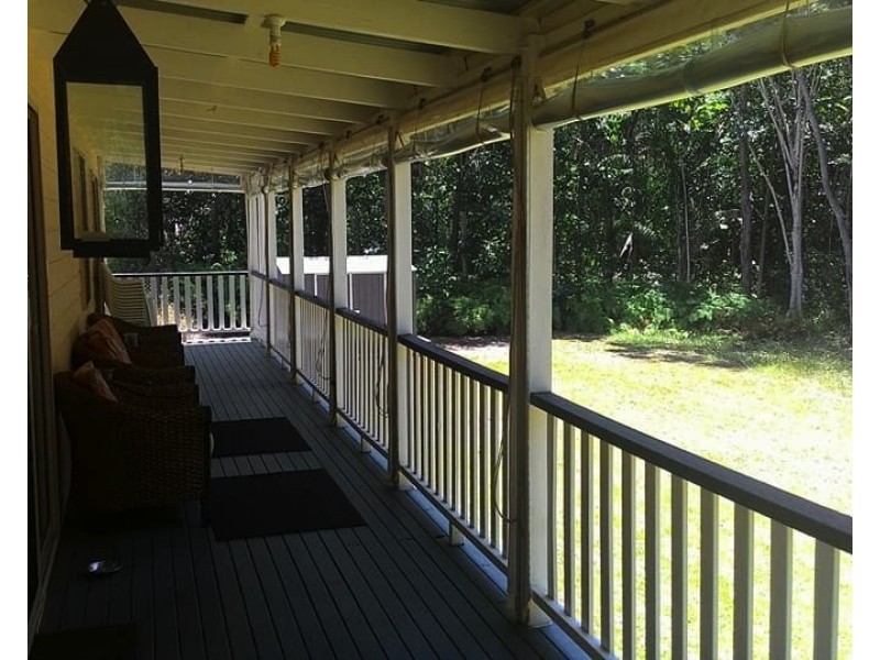 9 Thomas St, Macleay Island QLD 4184