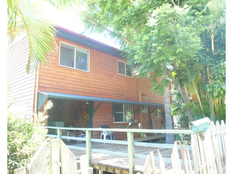 106 High Central Rd, Macleay Island QLD 4184