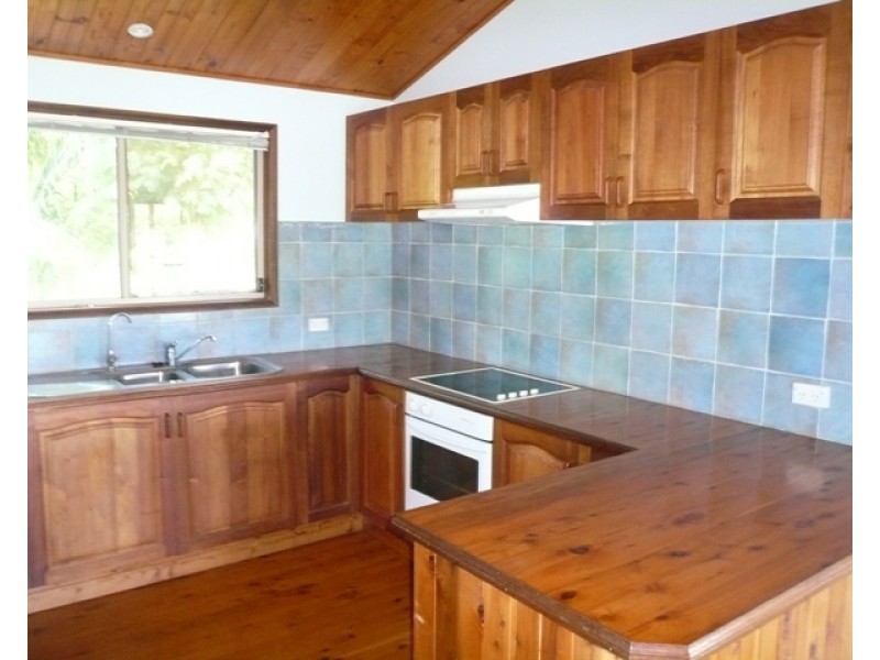 106 High Central Rd, Macleay Island QLD 4184