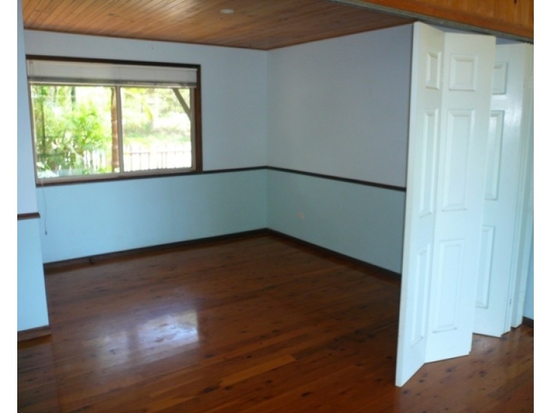 106 High Central Rd, Macleay Island QLD 4184