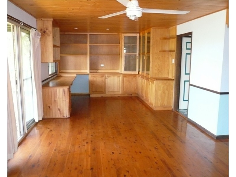 106 High Central Rd, Macleay Island QLD 4184