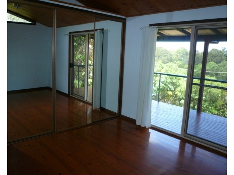 106 High Central Rd, Macleay Island QLD 4184