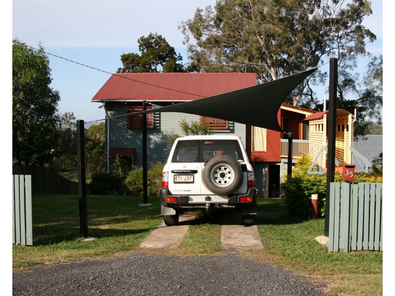 35 Jan Street, Macleay Island QLD 4184