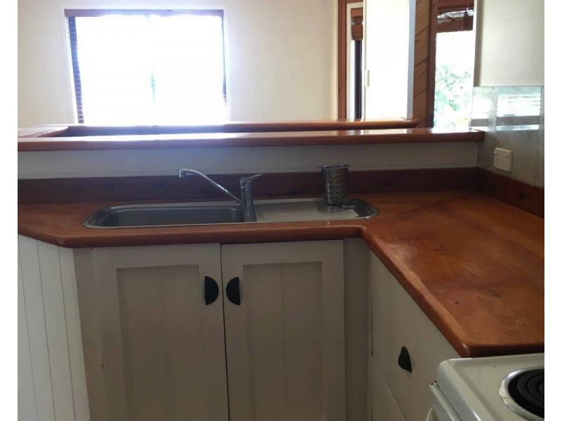 35 Jan Street, Macleay Island QLD 4184
