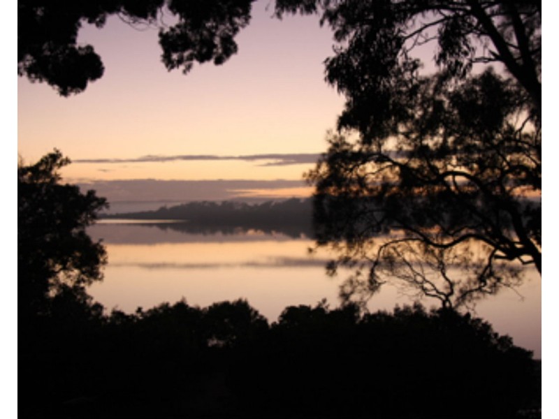 35 Jan Street, Macleay Island QLD 4184