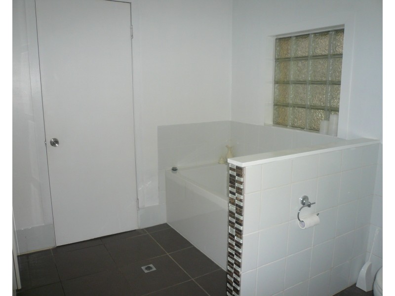 150 Kate St, Macleay Island QLD 4184