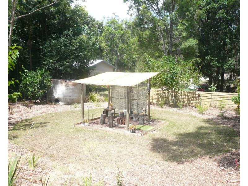 150 Kate St, Macleay Island QLD 4184