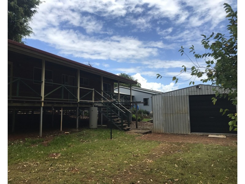 5 Frenchem Tce, Macleay Island QLD 4184