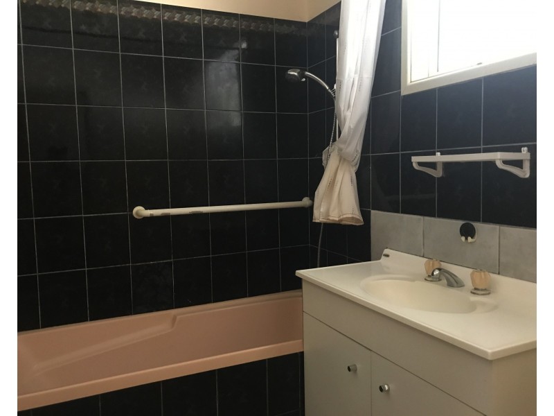 5 Frenchem Tce, Macleay Island QLD 4184