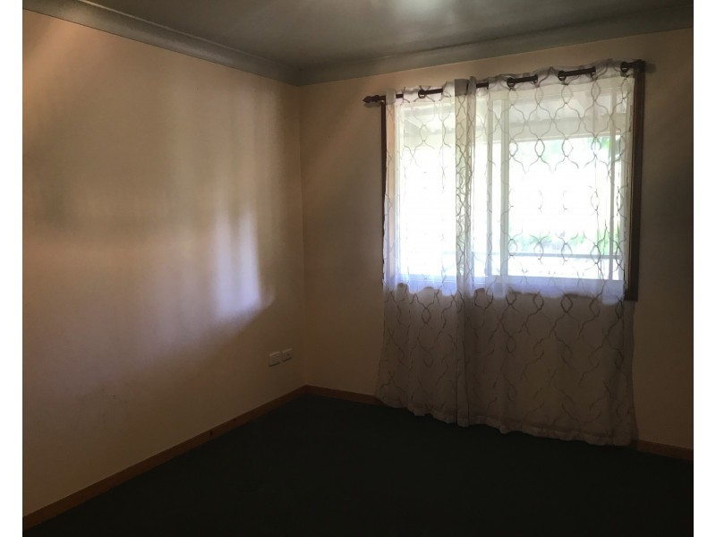 5 Frenchem Tce, Macleay Island QLD 4184
