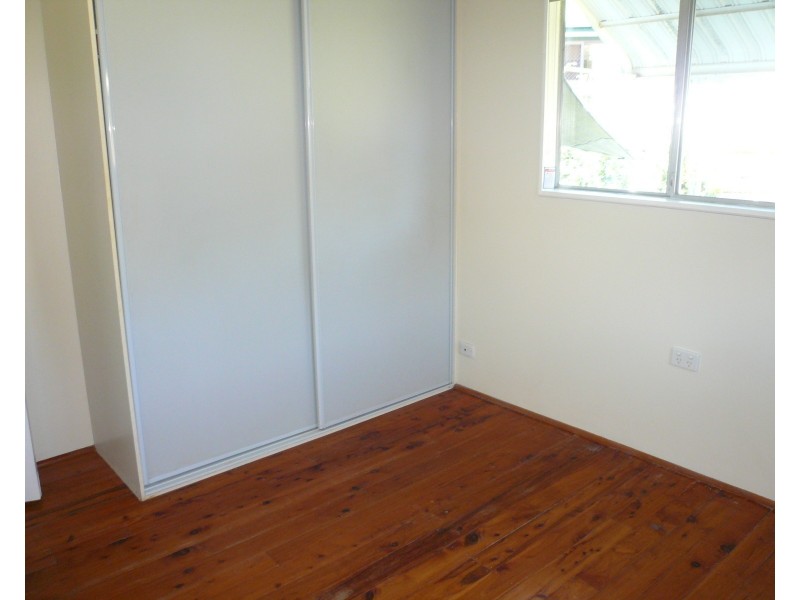 27 Jan St, Macleay Island QLD 4184