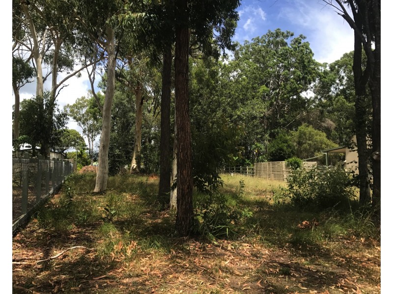 22 Orana St, Macleay Island QLD 4184