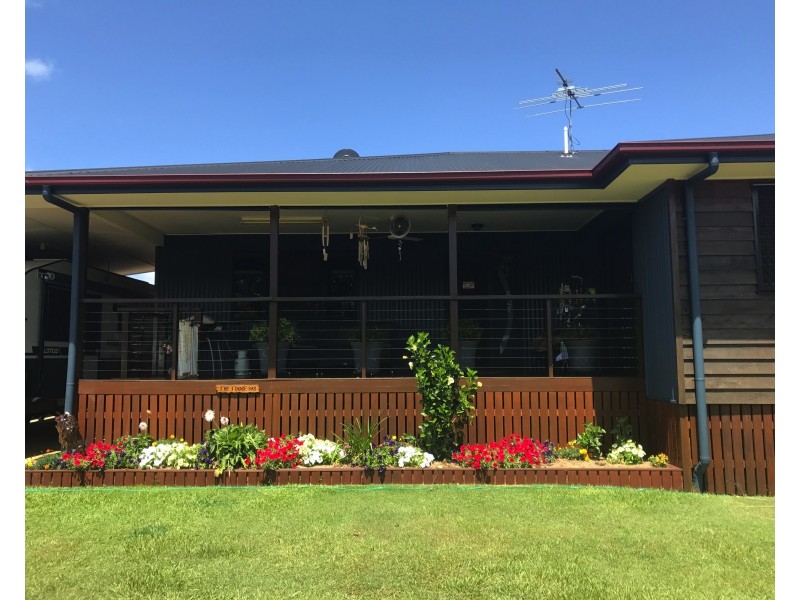 30 Lonicera St, Macleay Island QLD 4184