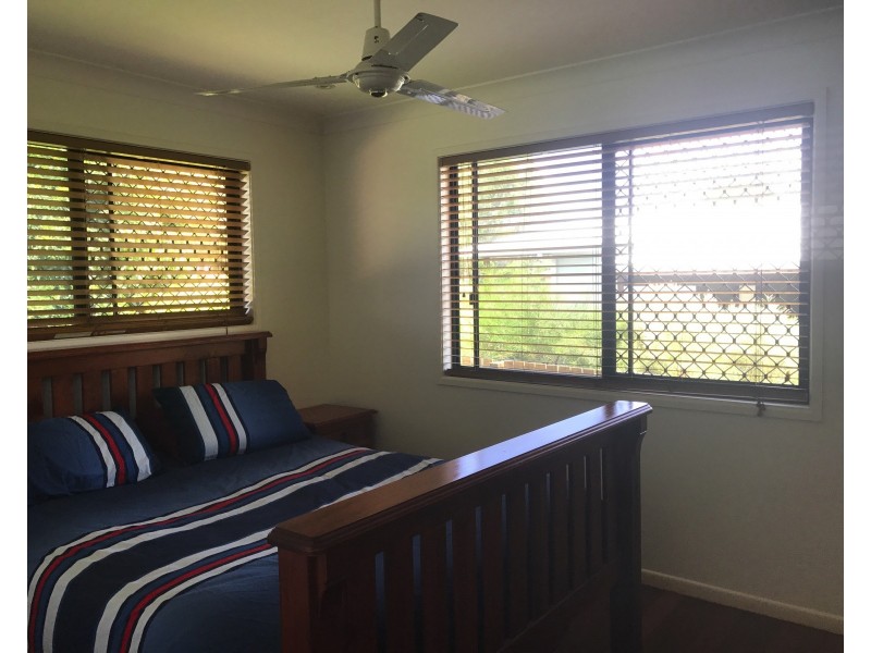 30 Lonicera St, Macleay Island QLD 4184