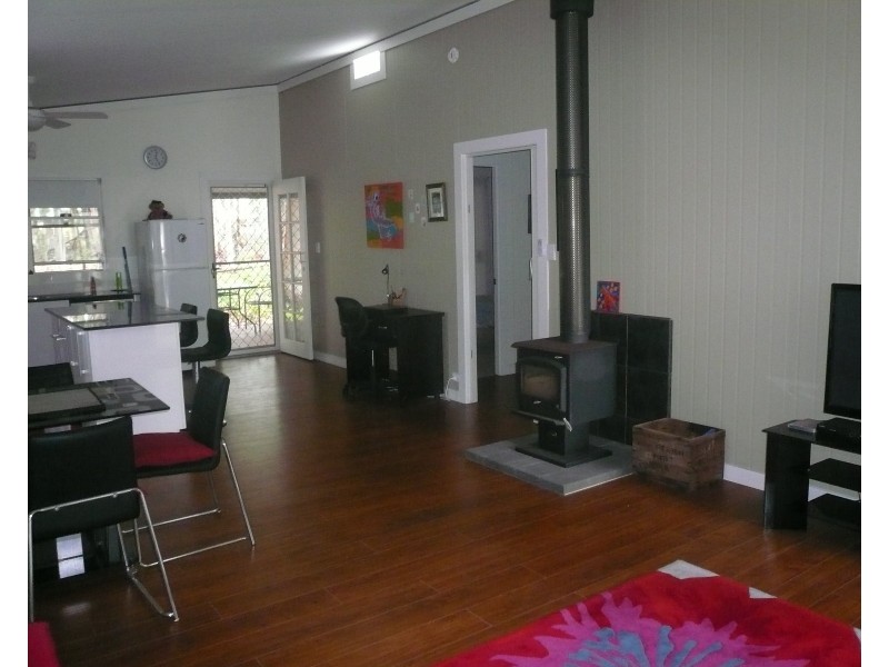 3 Morwong St, Macleay Island QLD 4184