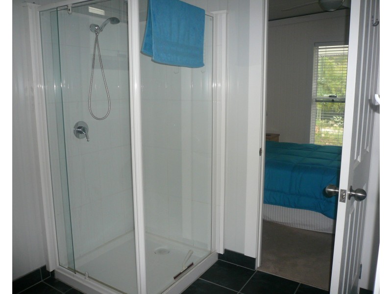 3 Morwong St, Macleay Island QLD 4184