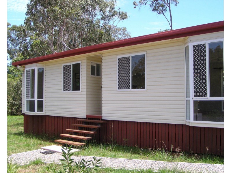 61 Francis Rd, Macleay Island QLD 4184