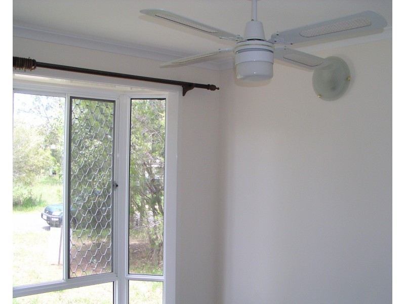 61 Francis Rd, Macleay Island QLD 4184