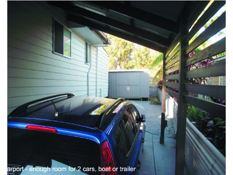 26 Rhodes Street, Macleay Island QLD 4184
