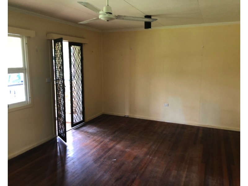 74 Kurrajong Rd, Russell Island QLD 4184