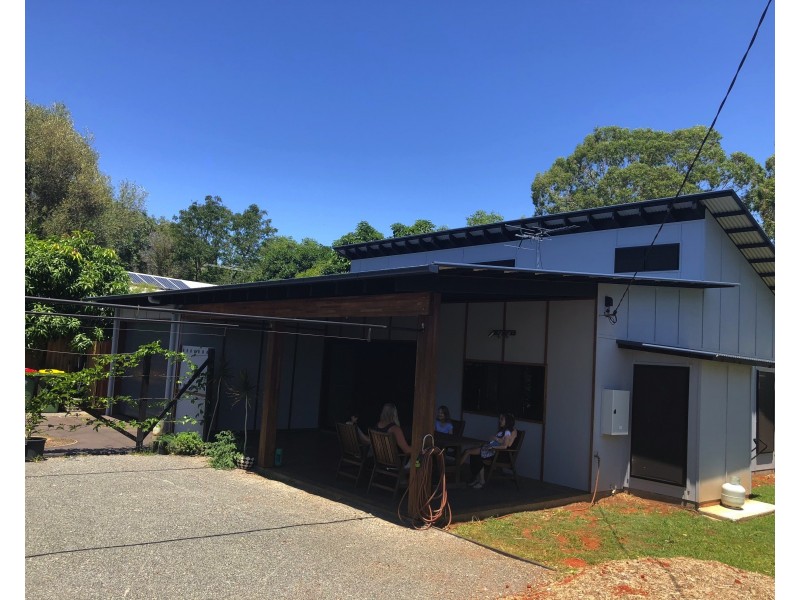 18 Junee Pde, Karragarra Island QLD 4184