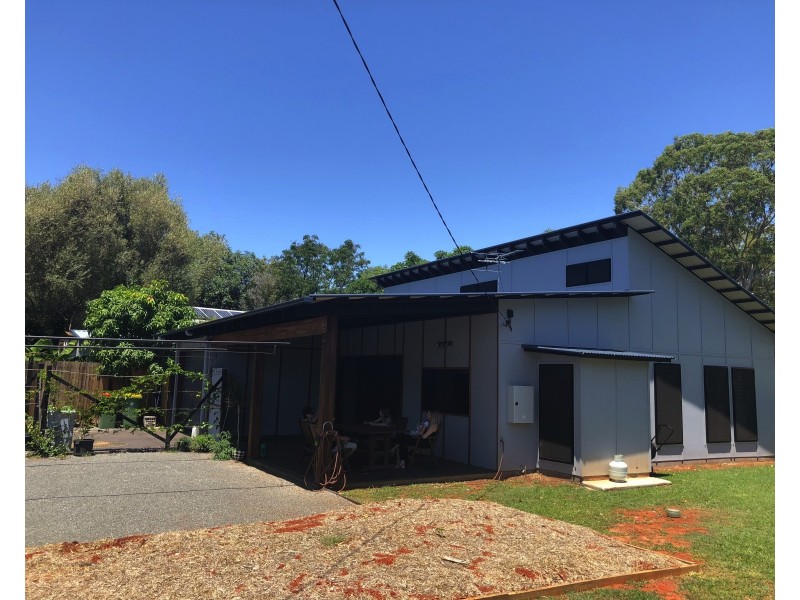 18 Junee Pde, Karragarra Island QLD 4184