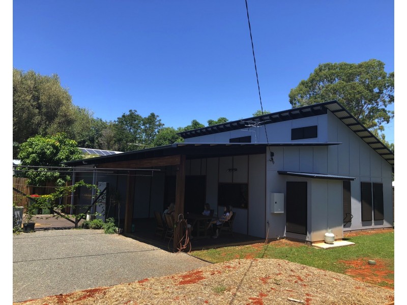 18 Junee Pde, Karragarra Island QLD 4184