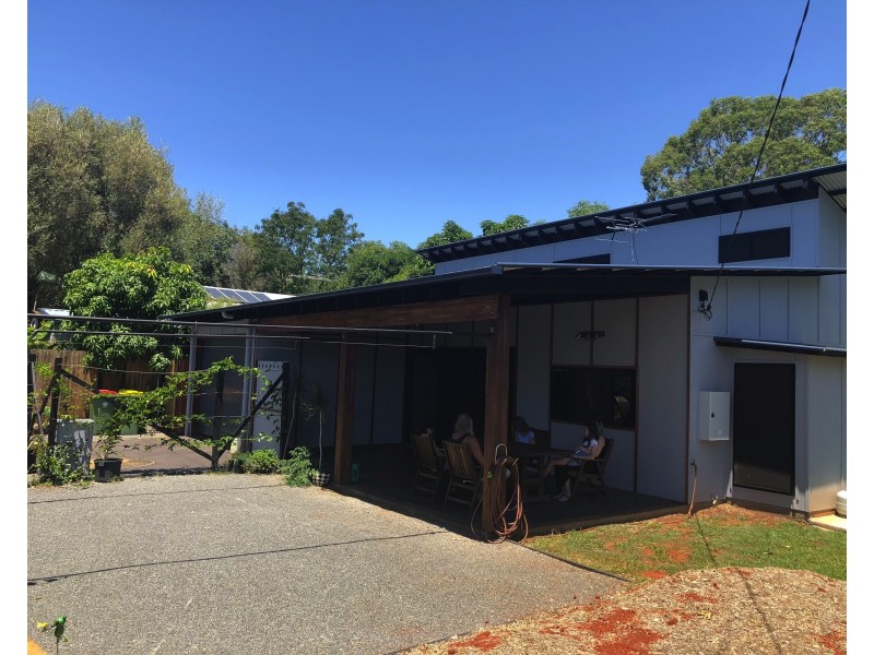 18 Junee Pde, Karragarra Island QLD 4184