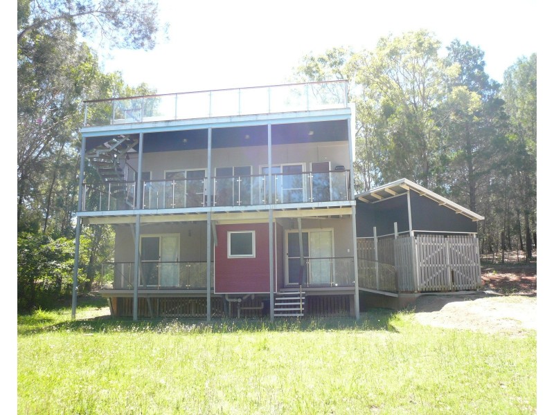14 Hilda Crescent, Macleay Island QLD 4184