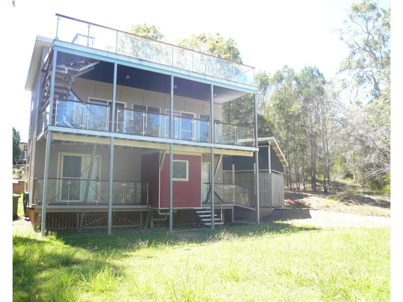 14 Hilda Crescent, Macleay Island QLD 4184