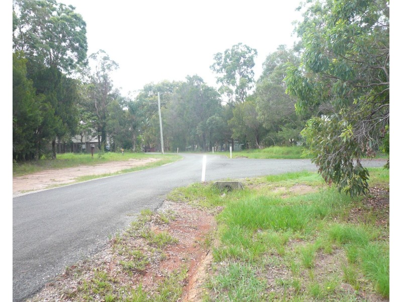 14 Double Bay Street, Macleay Island QLD 4184
