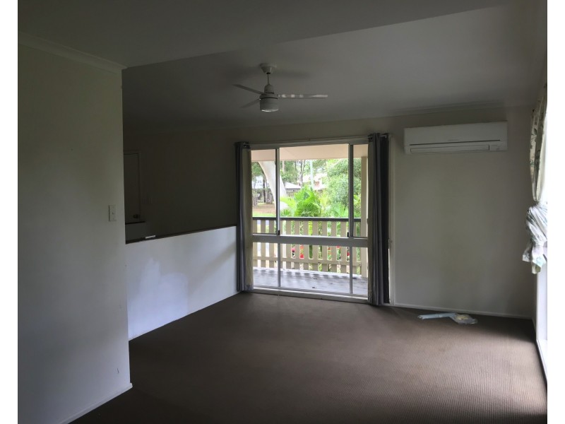 3 Betty St, Macleay Island QLD 4184