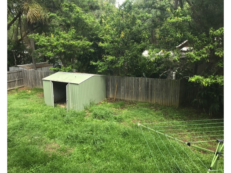 3 Betty St, Macleay Island QLD 4184