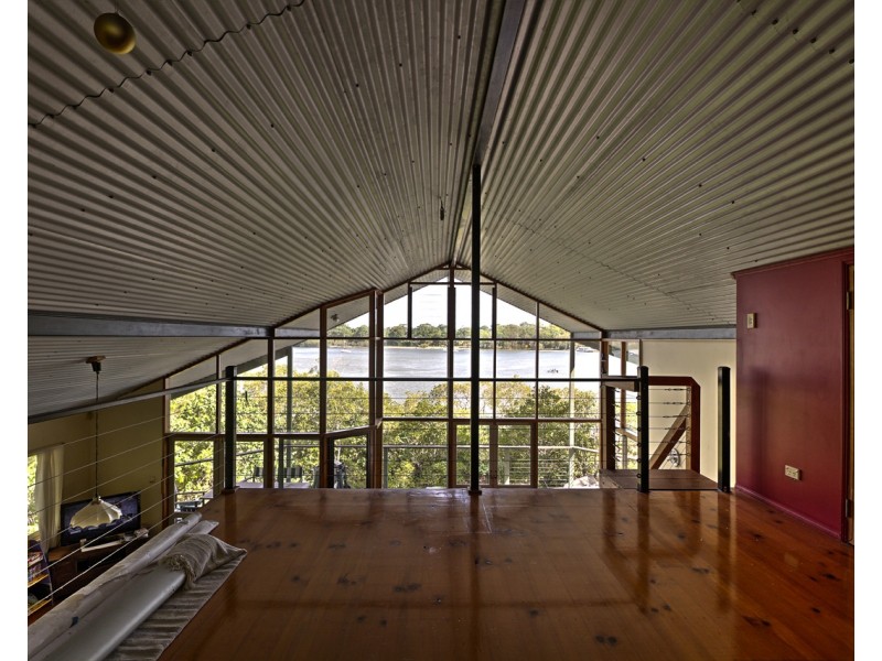 12 Russell Tce, Macleay Island QLD 4184