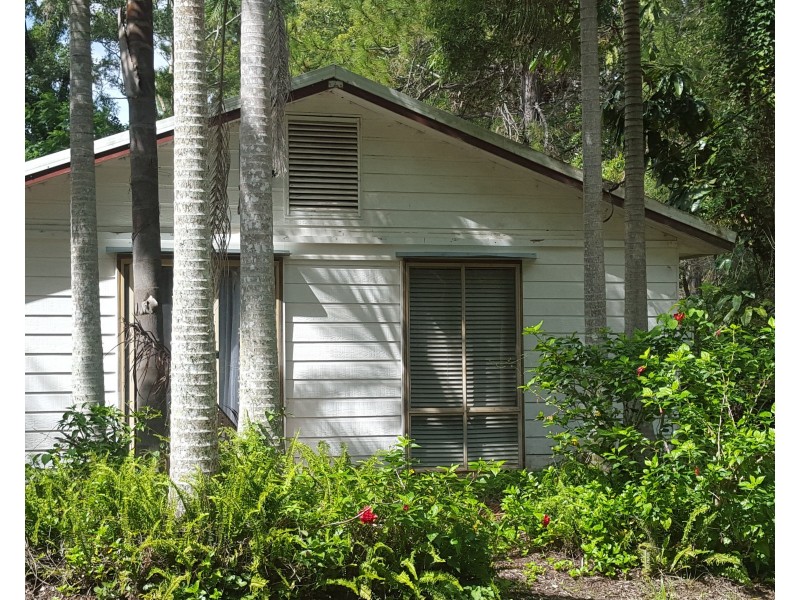 22 Nugent St, Macleay Island QLD 4184