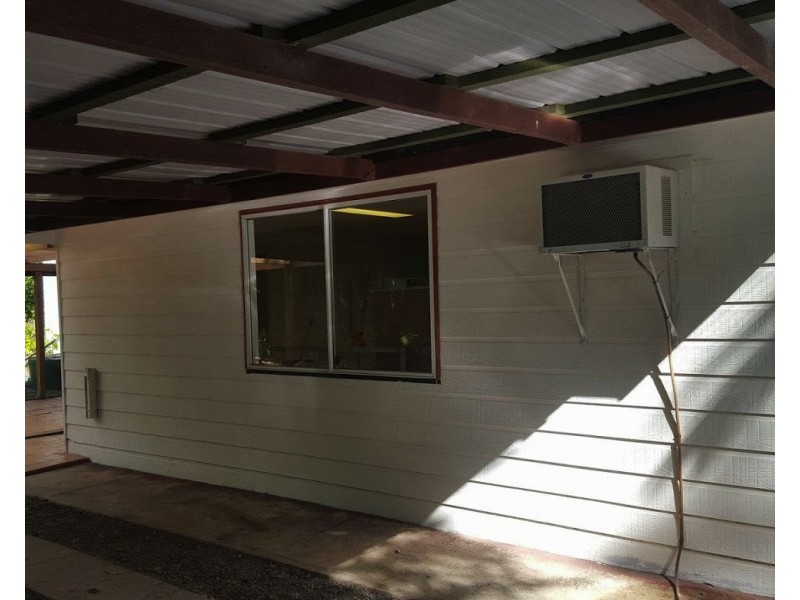 22 Nugent St, Macleay Island QLD 4184