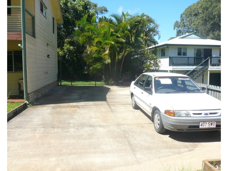 16 Mawson St, Macleay Island QLD 4184